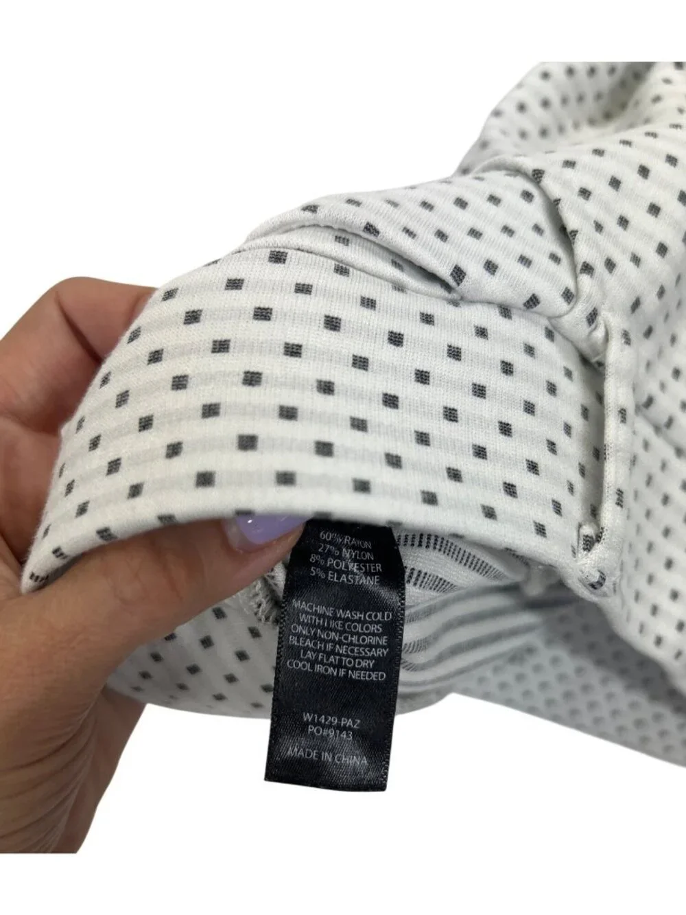 Betabrand Women's M Straight-Leg Pants White Micro Squares Stretch Hidden Pocket